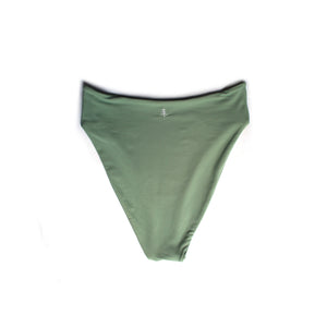 Hali Bottoms